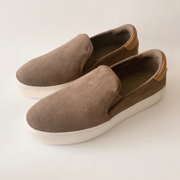 UGG CAHLVAN Hickory SUEDE SLIP-ON FASHION SNEAKER COMFORTABLE FLAT SHOES 7 - Picture 7 of 9